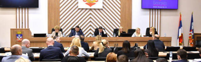 Расправа о ваучерима, школама и инфраструктури у Скупштини Београда