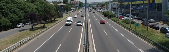 MUP: Zaustavljen vozač koji se na na auto-putu Novi Sad–Beograd kretao suprotnim smerom
