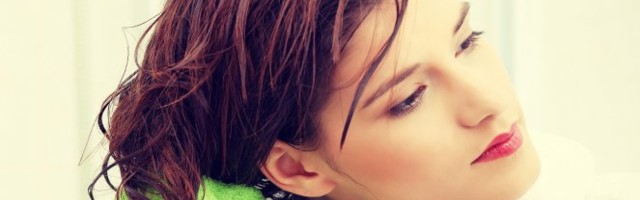 OVAJ ŠAMPON JE SPAS ZA MASNU KOSU! Možete da ga napravite sami,a potrebni su vam OVI SASTOJCI!