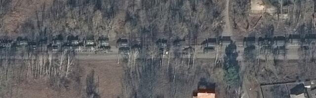 RUSKI TENKOVI GAZE SVE PRED SOBOM! Satelitski snimci koji lede krv u žilama - na 65 km od Kijeva (FOTO)