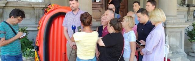 Krajnje vreme da vlast počne da radi svoj posao