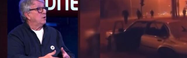 BLOKADERI I ŠOLAKOVCI HUŠKAJU NA SUKOB PROTIV POLICIJE I PORUČUJU: Nije NATO kriv za bomardovanje, kriv je Milošević! (VIDEO)