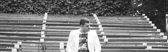 Tuga u domu pevača "Granda": Saopštio vest o SMRTNOM SLUČAJU, kolege mu odmah pružile utehu