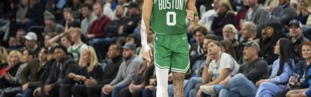 VRATIO SE NAKON JEZIVE POVREDE I PONOVO JE NEZAUSTAVLJIV! Ipak, slavni NBA as se nada povratku u staru formu - razbio Boston, pa poručio: "Voleo bih da..."
