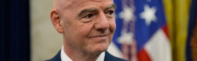Infantino gutao knedle dok ga je novinar BBC rešetao pred Svetsko prvenstvo: “Da li vas je sramota?”