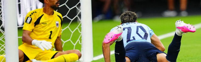 BIZARNO - POGLEDAJTE ZBOG ČEGA JE PONIŠTEN GOL URUGVAJA ZA POBEDU! Situacija koja se NE VIĐA SVAKI DAN: Sve je delovalo regularno, a onda... (VIDEO)