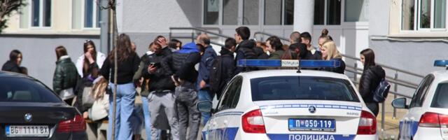 Евакуисани студенти због дојаве о бомби