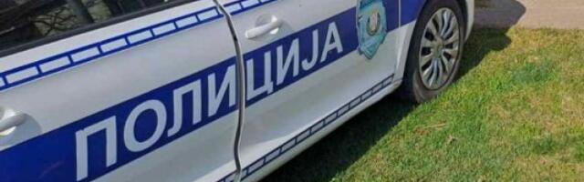 Jeziv udes kod Ivanjice! Automobil sleteo sa puta, pa se zapalio, jedan osoba povređena