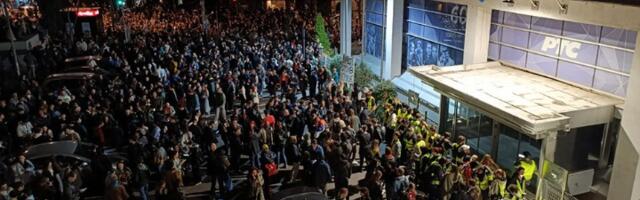 "Nema protesta bez pohoda na RTS": Javni servis se žali na pritiske