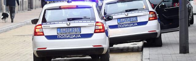 MUP o zaustavljanju kolone studenata: U vozilu u pratnji policija pronašla biber sprej i teleskopsku palicu