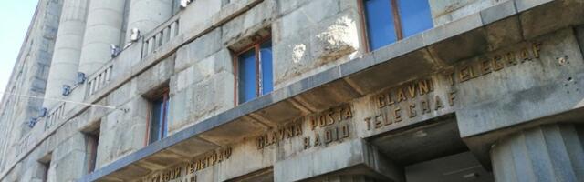 Vatrogasci ispred Glavne pošte: Pretpostavlja se da je požar na sedmom spratu