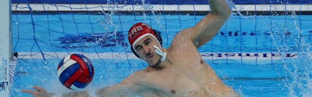 DANAS JE HEROJ SRBIJE, A IMAO JE TEŠKO ODRASTANJE: Ovo je najtužniji momenat u životu Milana Glušca! (FOTO)