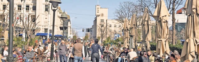 Мартовско сунце обрглило престоницу