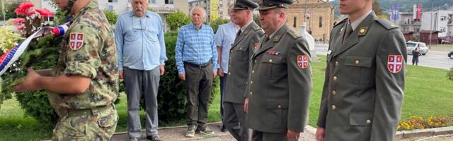 U Gornjem Milanovcu, svečanim polaganjem venaca obeležen današnji praznik