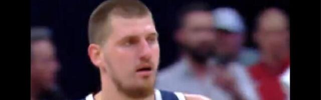 Jokić POBESNEO: Sudija povukao sramotan potez (VIDEO)