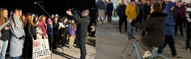 „Vučić najbolji“ prekinulo šesnaestominutnu tišinu na protestu u Leskovcu, šetnja završena kratkim koncertom na trgu