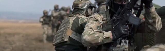 AKTIVIRAO SE KFOR NA KOSOVU Savezničke snage krenule u udruženu akciju (FOTO)