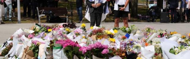 Heroju koji je razoružao teroristu na plaži Bondi uručen ček na 2,5 miliona dolara