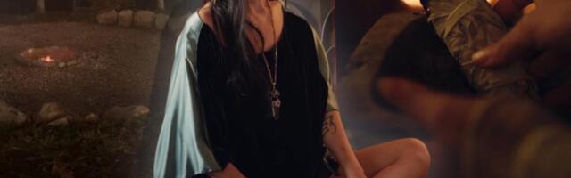 ZAPALILA VATRU, SNOP ŽALFIJE... Elena Karaman Karić izvela ritual pročišćenja usred dvorišta na Kosmaju: Neka se iz tišine tame rodi...