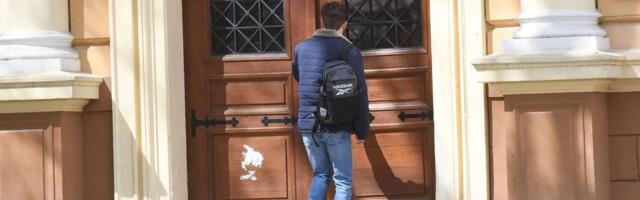 Produbljuje se kriza u Gimnaziji „Jovan Jovanović Zmaj“ u Novom Sadu: Učenici bojkotuju nastavu