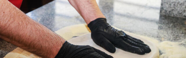 Pica majstor se maskirao i opljačkao pekaru u kojoj radi: Vratio se na posao pa uradio ovo, kakav potez!