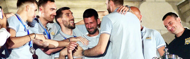 Đoković i Bogdanović gledaju Olimpijakos i Panatinaikos (Video)