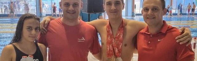 Plivački klub “Leskovac” se sa Državnog prvenstva vratio sa deset medalja