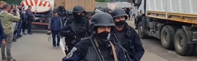 Napeto na severu KiM, EU poziva Vučića i Kurtija na sastanak u Briselu
