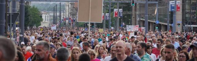 U Beogradu održan osmi protest “Srbija protiv nasilja“, protestne šetnje u još 10 gradova