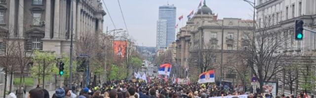 "Da su inženjere slušali, objekti se ne bi RUŠILI": Veliki broj ljudi na "Protestu za Generalštab" (FOTO, VIDEO)