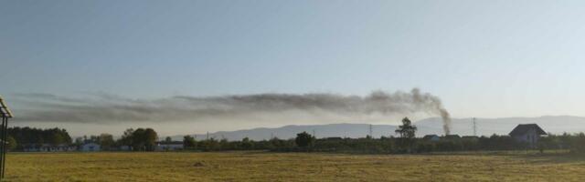 Deo Leskovčana i jutros se probudio sa smradom od paljenja kablova