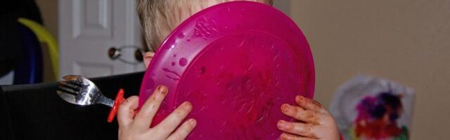 Nije dobro terati dete da pojede sve sa tanjira - stručnjaci objašnjavaju zašto