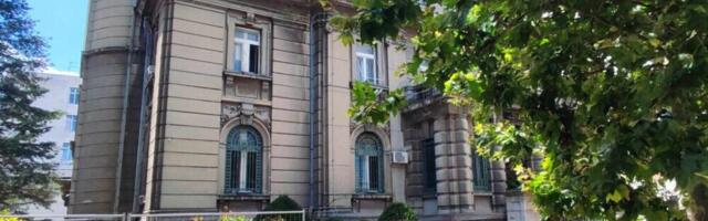 Popravlja se krov Gradske kuće u Nišu. Naredne godine na red dolazi i sređivanje fasade