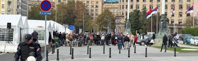 „Teško da su postojali značajniji i veći dani“: Studenti FDU u blokadi kažu da se „država izgubila između Parlamenta i Ćacilenda“