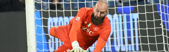 Vanja heroj Napolija: Srbin zatresao mrežu, pa odbranio penal i odveo tim u četvrtfinale Kupa (VIDEO)