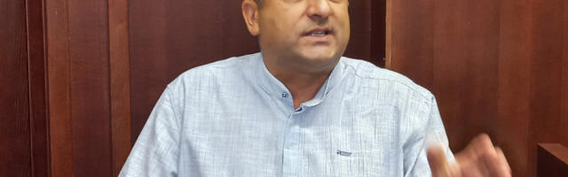 Simović: Zaslužuju li Čačani da život i donošenje bitnih odluka zavise od Slobodana Jakšića?