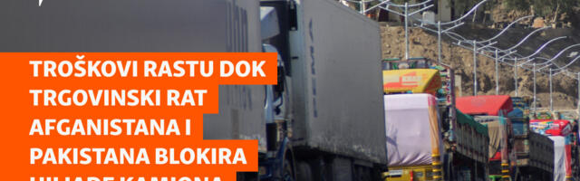 Troškovi rastu dok trgovinski rat Afganistana i Pakistana blokira hiljade kamiona