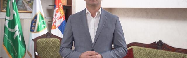 Lekić čestitao Vaskrs pravoslavnim vernicima i poželeo mir