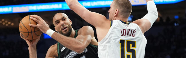 Šta se dešava sa Jokićem?! Minesota pregazila Denver Nagetse, Srbin nije ličio na sebe (FOTO)