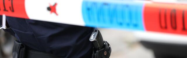 JEZIVO NASILJE U KRUŠEVCU: Muškarac uvukao dečaka u auto, tuče ga pred svima, snimak je uznemirujući