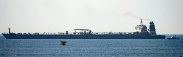 SABOTAŽA NA IRANSKOM TANKERU! Otkrivena MINA pričvršćena za trup, tim za eksplozive radi na terenu!