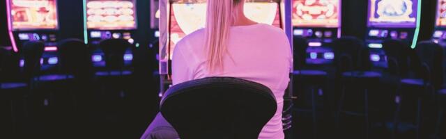 Zakon zabranjuje, praksa dozvoljava: Maloletnici i dalje kockaju