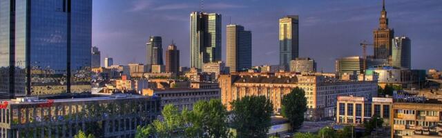 Duž Kraljevskog puta u ovoj evropskoj prestonici nižu se zdanja koja svedoče dugoj i bogatoj istoriji Varšave