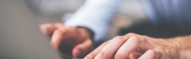 Ima li neka ćerkica za taticu?! Roditelji, pazite na decu, pedofili napravili Fejsbuk grupu