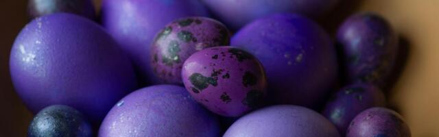 Jaja ove godine obavezno farbajte u ljubičastu: Simbolika je jaka i u vezi je sa duhovnom pripremom pred Uskrs