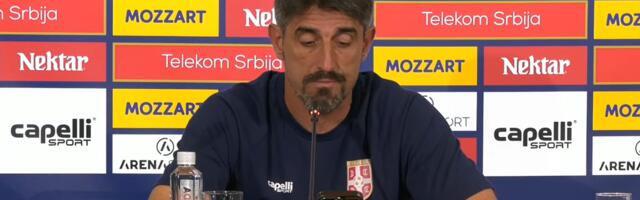 "Brat mi se ženi, nema potrebe da dolazim!" Veljko Paunović javno pročitao poruku otkazivanja igrača! /VIDEO/