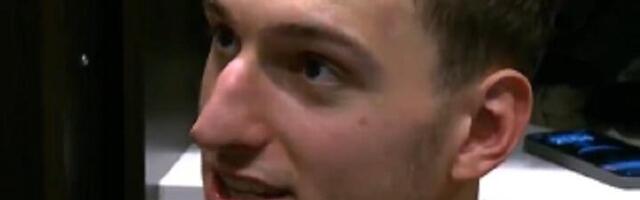 "Kako se na srpskom kaže...": Jović raspametio sve u Majamiju zbog poteza (FOTO)