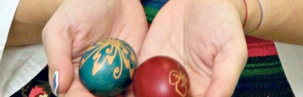 Da li se jaja farbaju danas ili sutra? Teolog rešio dilemu mnogih vernika pred Vaskrs i poručuje: "Običaj bez Hrista je jako opasan"
