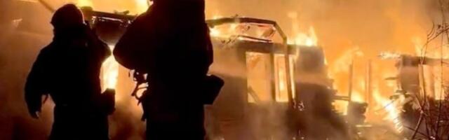 Vatrena stihija u Kikindi: Maloletnici zapalili objekat u toku noći! (VIDEO)