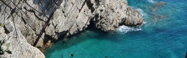 Plaža u Crnoj Gori ostavlja bez daha: Tajna koju lokalci čuvaju, a avanturisti otkrivaju